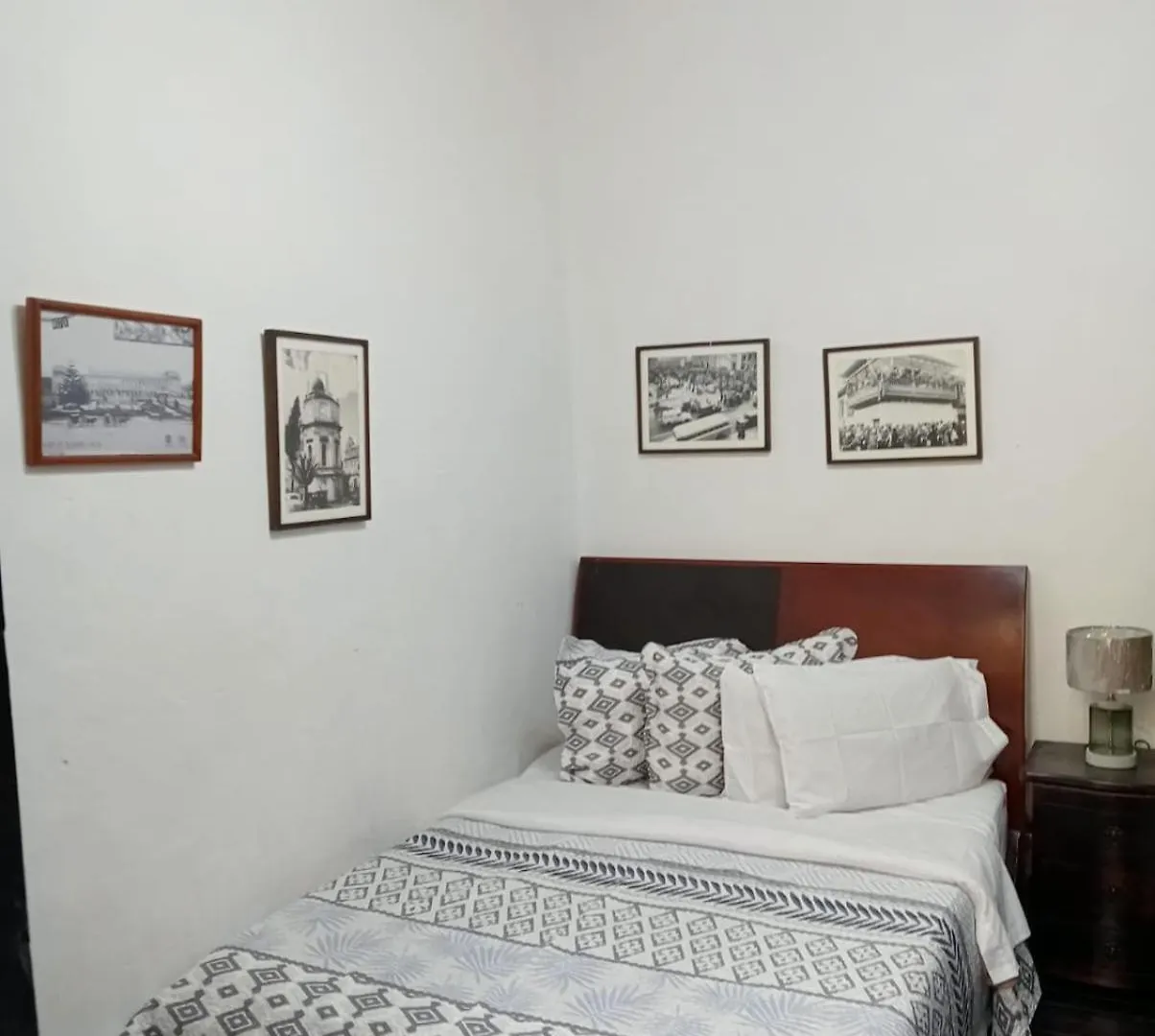 Hostal Hanoi En ボゴタ