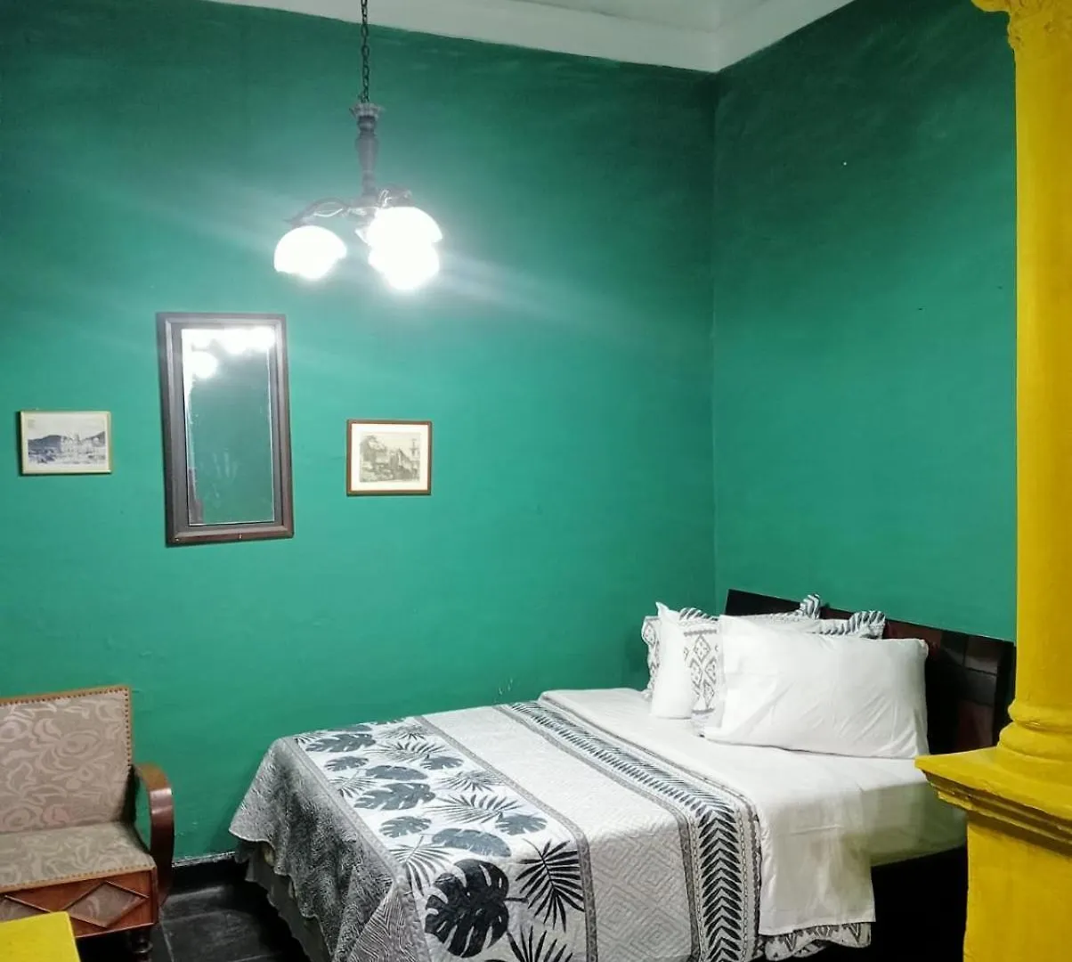 Hostal Hanoi En ボゴタ コロンビア