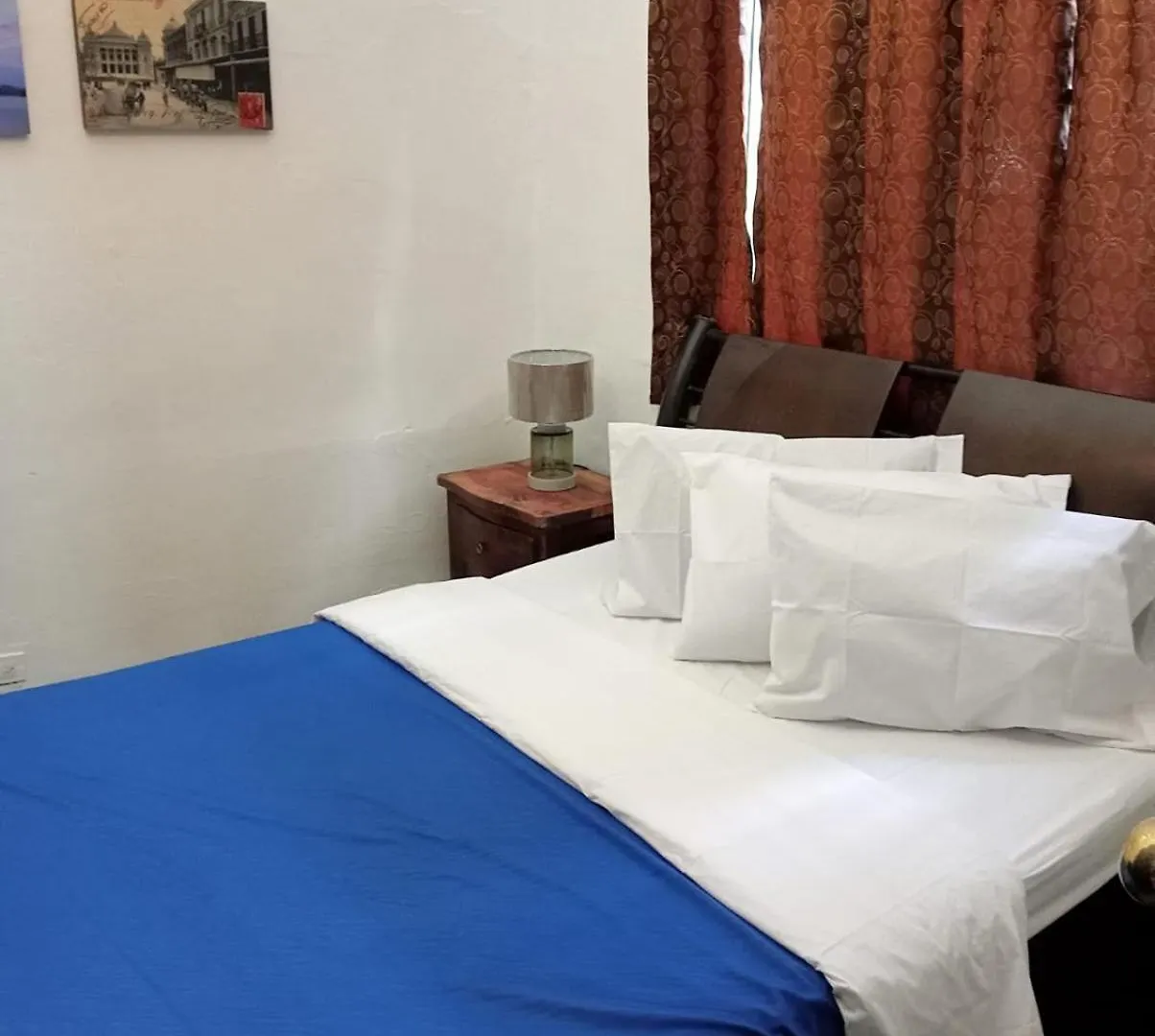 Hostal Hanoi En ボゴタ ゲストハウス