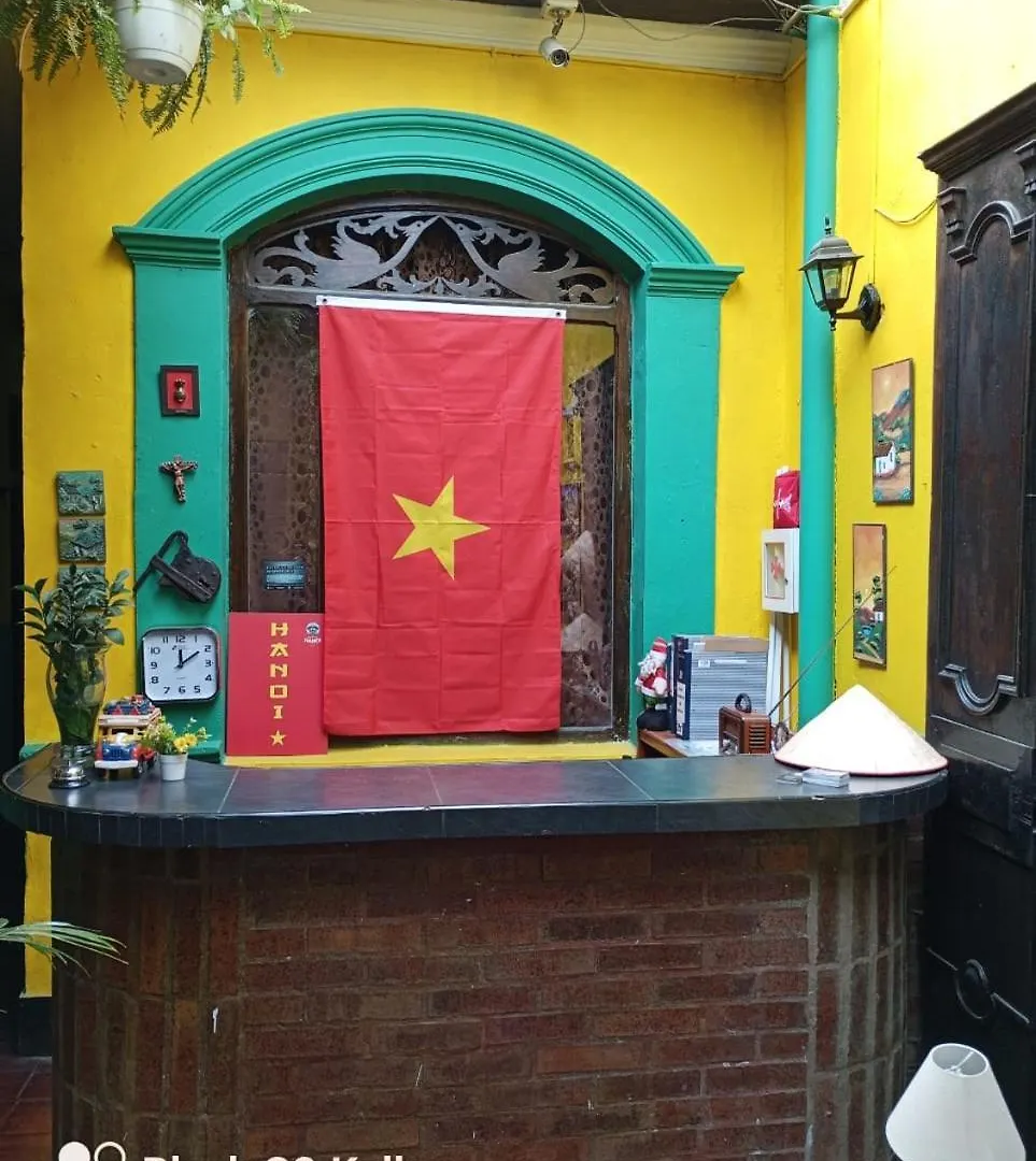 Hostal Hanoi En ボゴタ 0*,